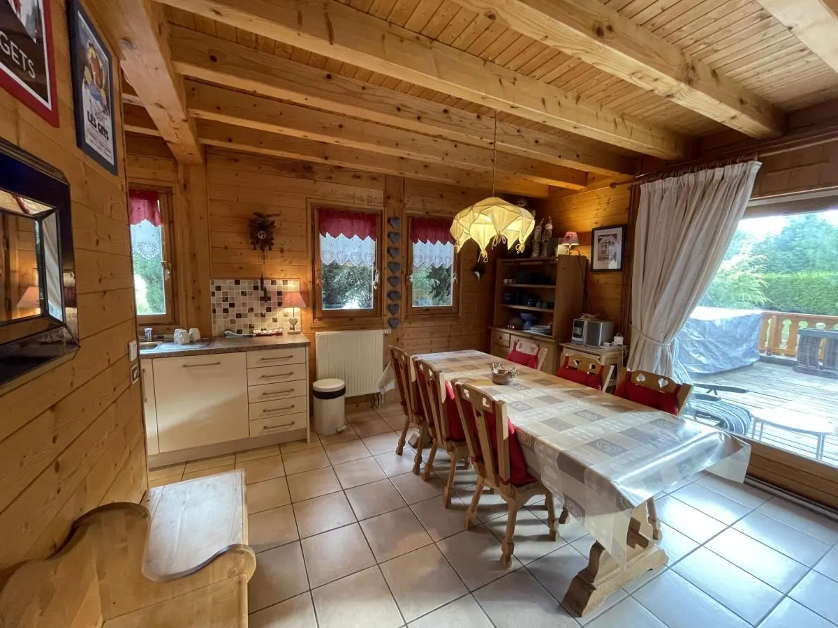 90 m&sup2; Chalet 4 Schlafzimmer 8 G&auml;ste