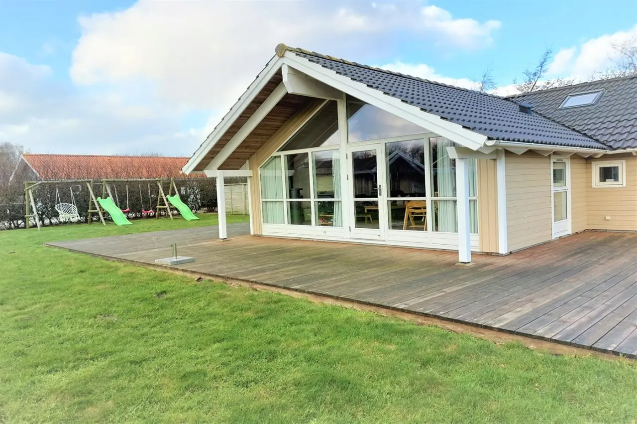 103 m&sup2; Ferienhaus 4 Schlafzimmer 8 G&auml;ste