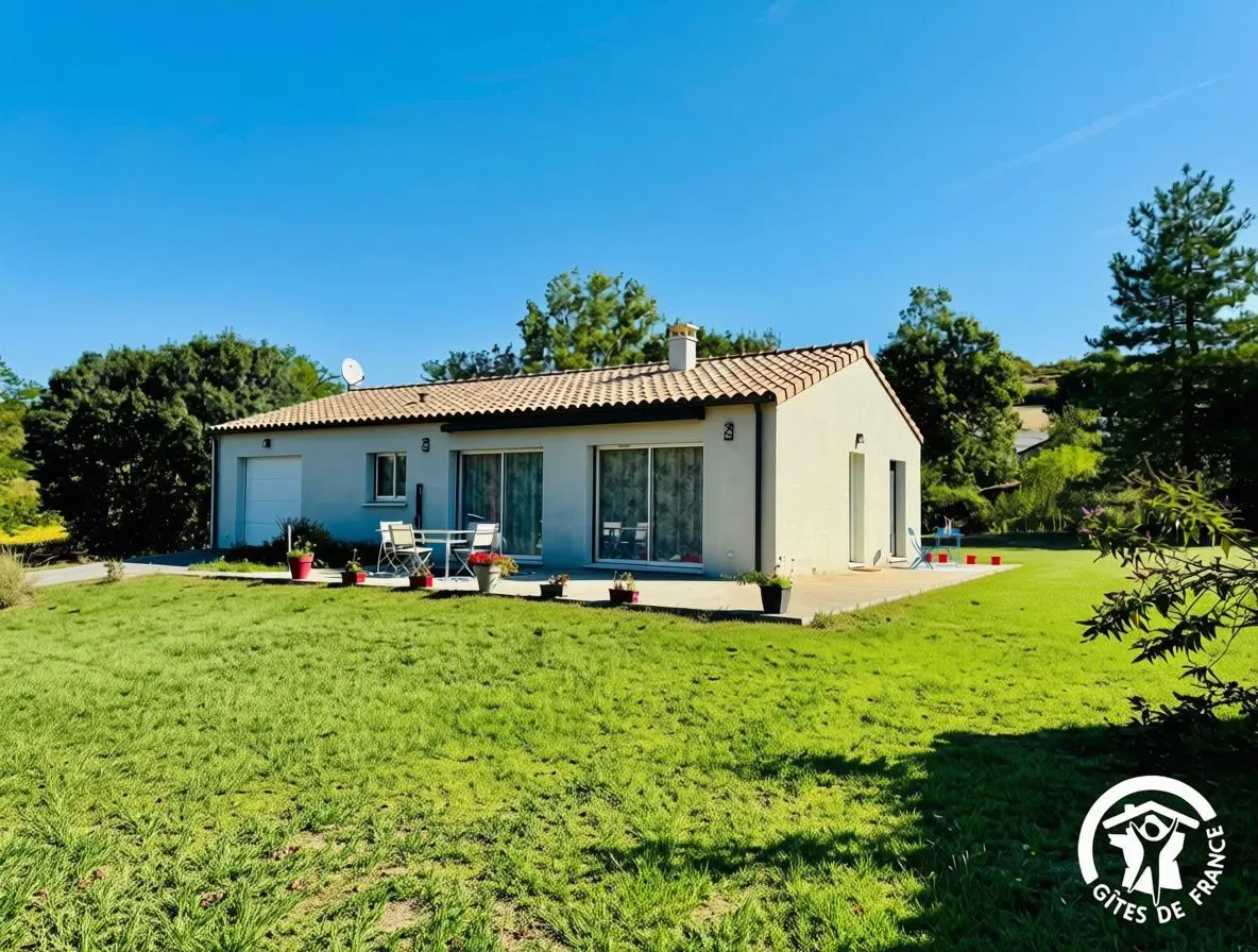 93 m&sup2; G&icirc;te 2 Schlafzimmer 4 G&auml;ste