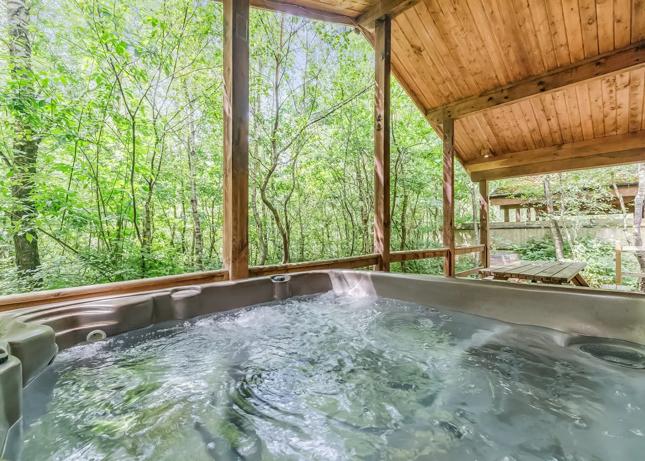 Chalet ∙ 2 Bedrooms ∙ 4 Guests - Cheshire