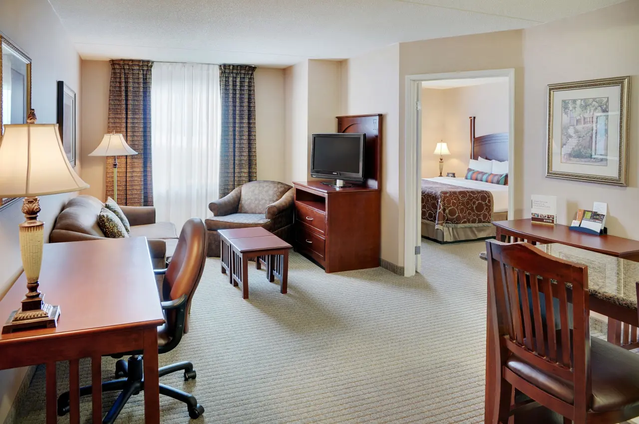 Hotel ∙ 1 Bedroom ∙ 2 Guests - Oakville
