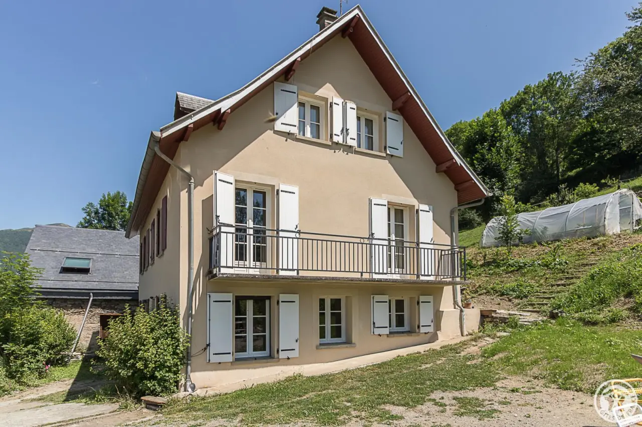 170 M² Gîte ∙ 6 Chambres ∙ 12 Personnes - Bagnères-de-Luchon