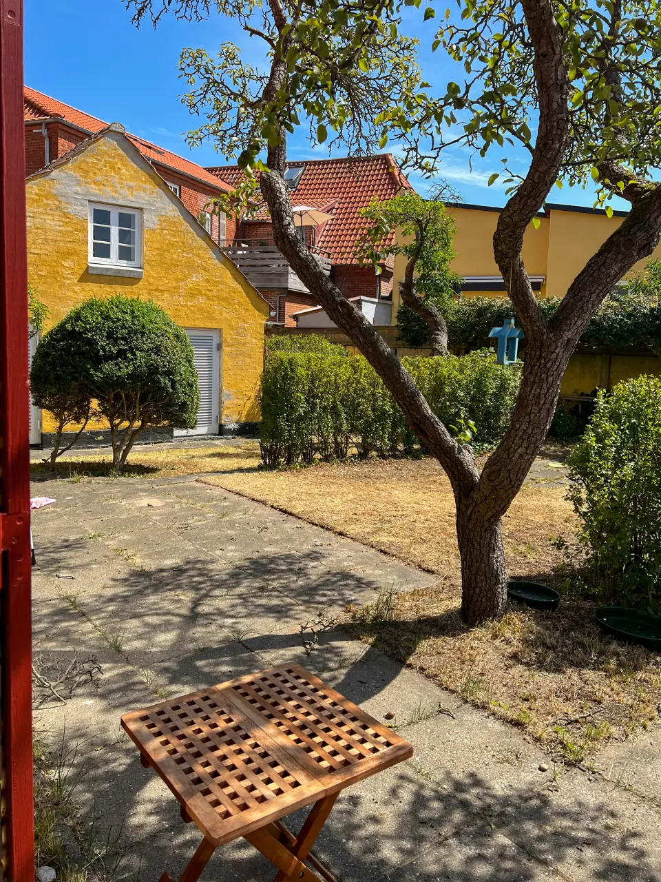 Gammelt familiehus med stor privat have i Skagen