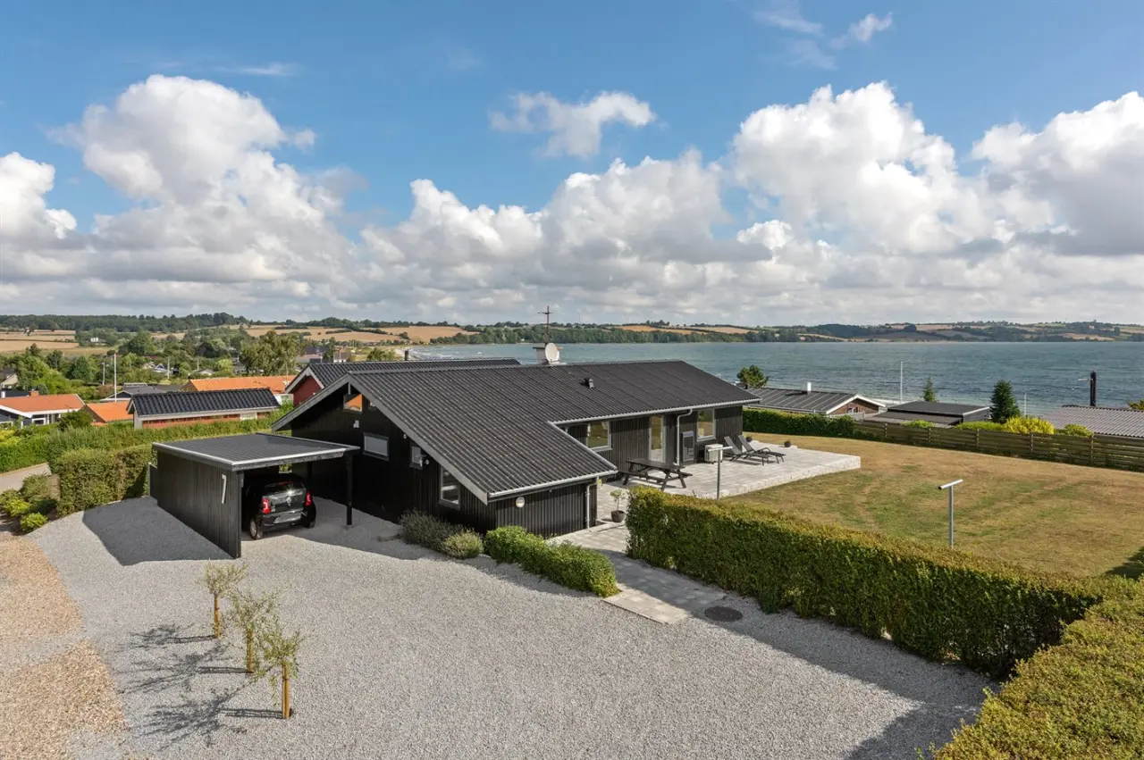 98 m&sup2; Ferienhaus 3 Schlafzimmer 4 G&auml;ste