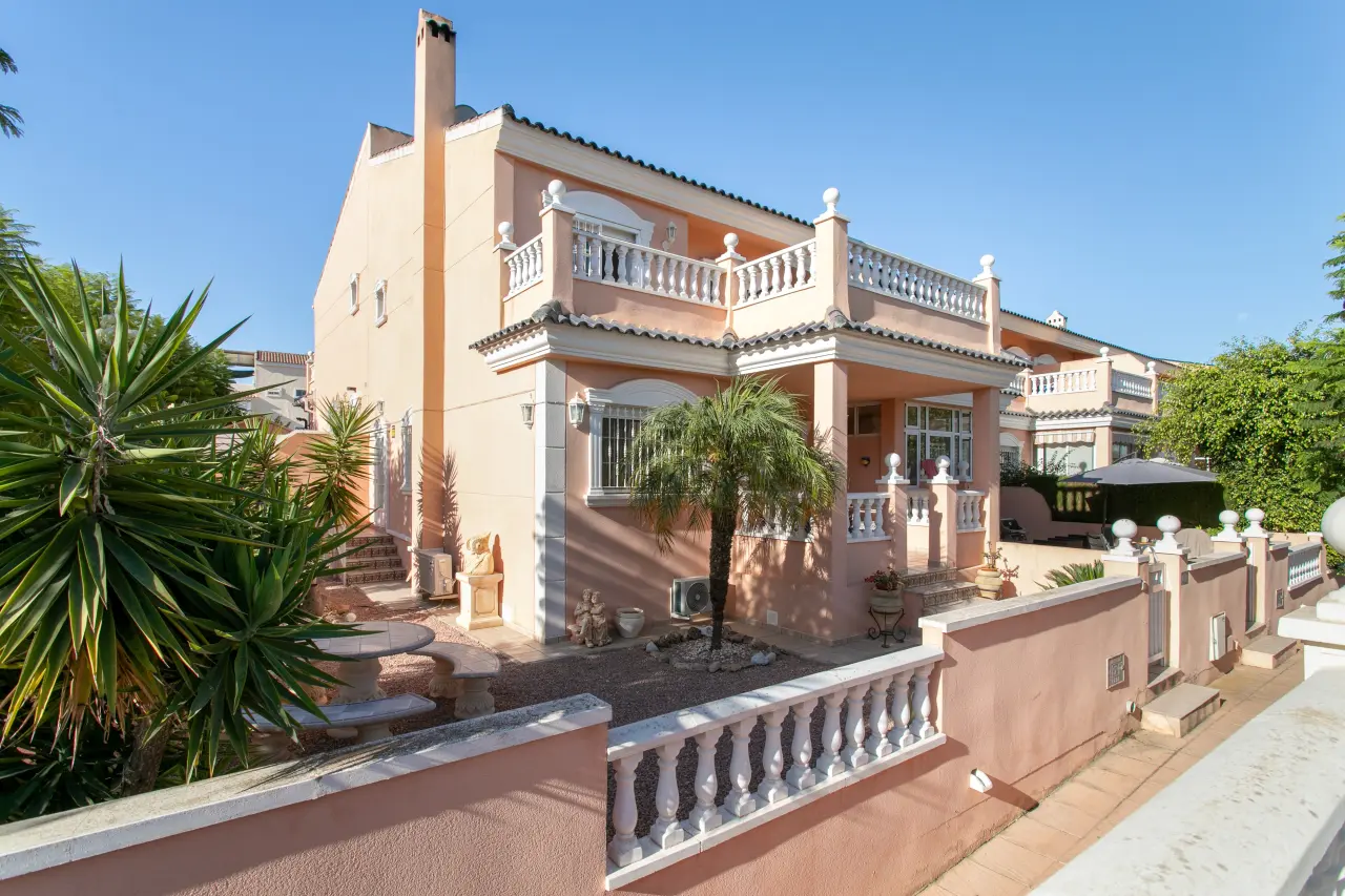 89 M² Bungalow ∙ 3 Chambres ∙ 6 Personnes - Santa Pola