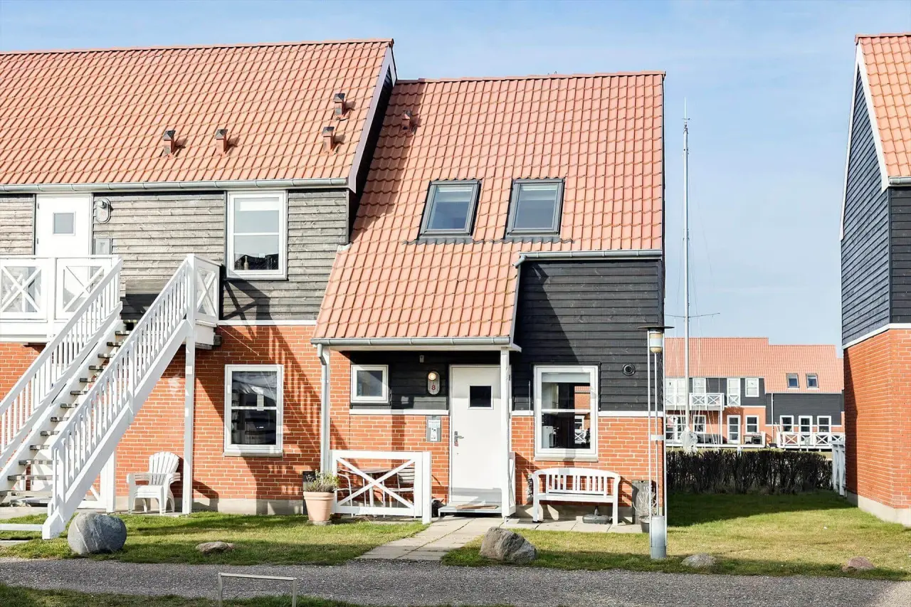 4108 borre - Klintholm havneby 8