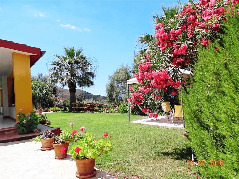 Ferienhaus in Sinnai, Solanas für max. 4 Personen Ferienhaus in Sinnai, Solanas für max. 4 Personen