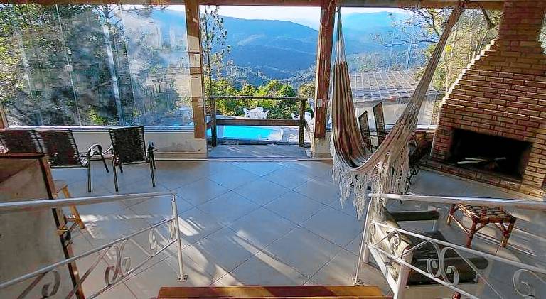 Charming vacation home with pool | Pets are welcome — photo 3