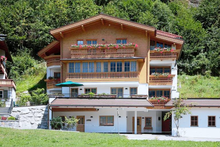 Ferienwohnung in Stumm für max. 8 Gäste Ferienwohnung in Stumm für max. 8 Gäste