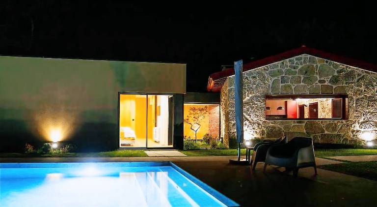 Vacation home with private pool, patio & garden — photo 3