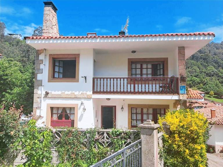 Casa Tazones