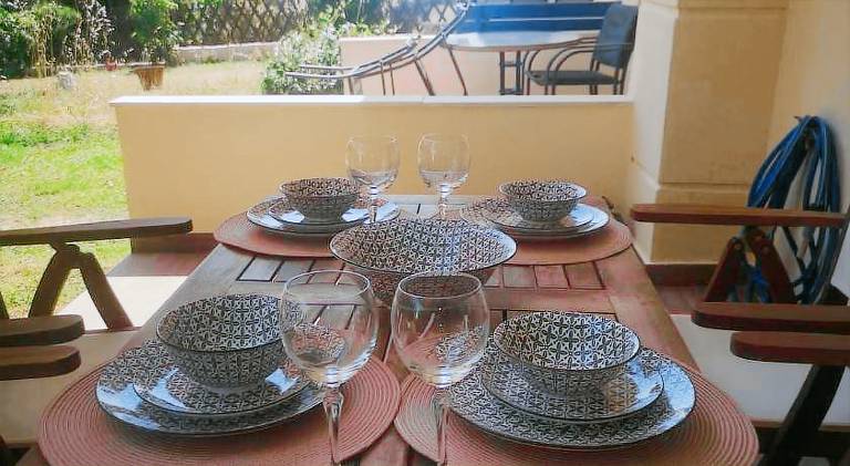 Vacation home with patio & garden — photo 3