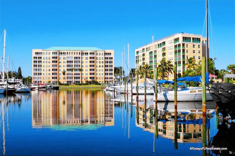 Condo Burnt Store Marina