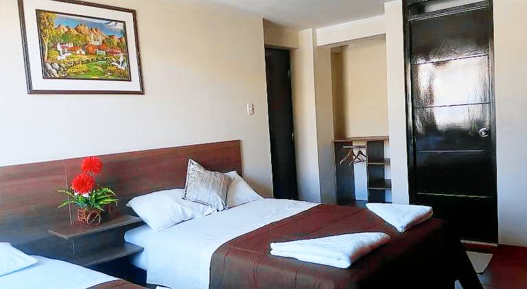 Calido Hostal