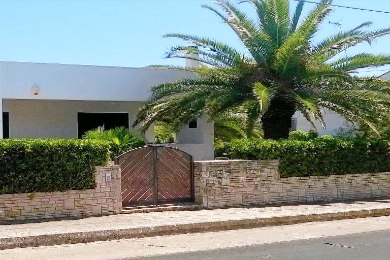 Villa Racale