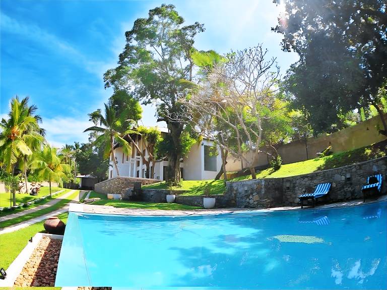 Romaya Villa