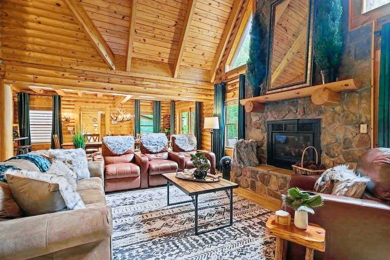 Lodge Hendersonville