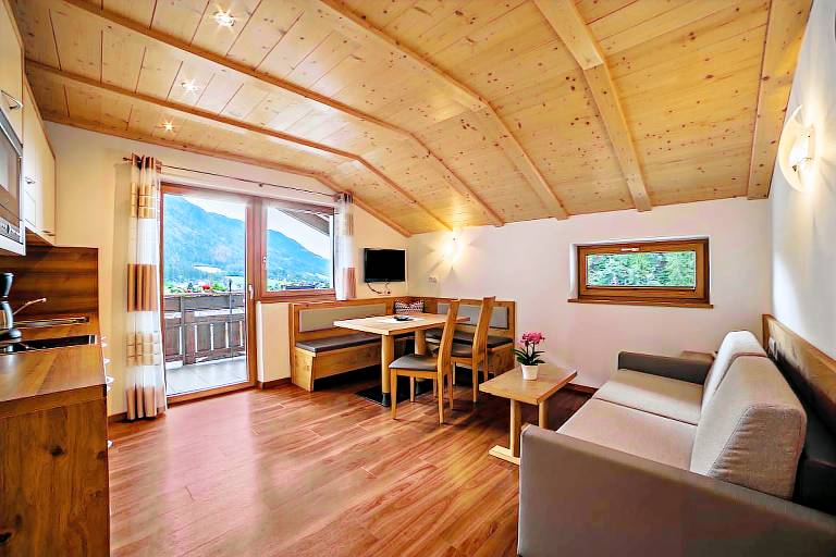 Apartment "Hahndl II" with Mountain View, Wi-Fi, Garden, Terrace and Balcony — photo 2