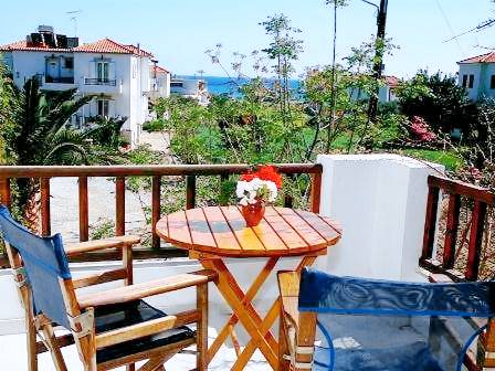 Rental apartment with yard & terrace | Pet-friendly — photo 3
