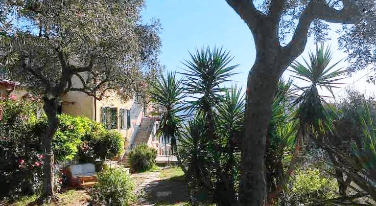 Rental apartment with 2 rooms for 4 persons in Rapallo