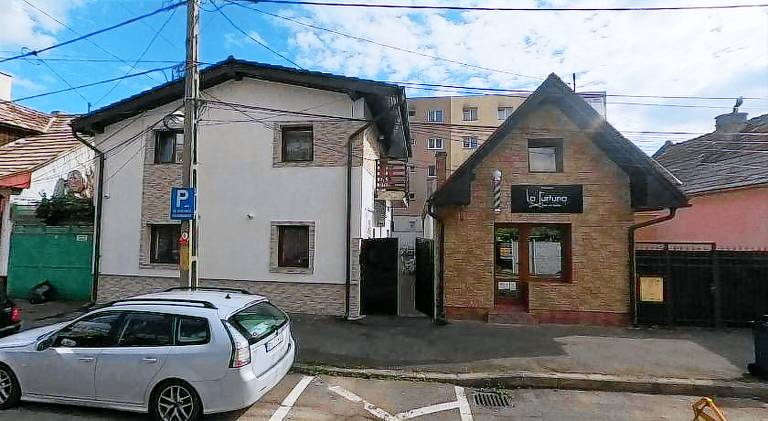 Rental apartment with patio in Brasov