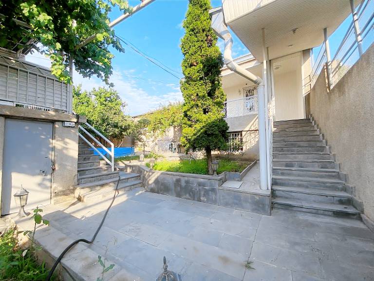 Armenia Apartments & Vacation Rentals from 18 Hometogo