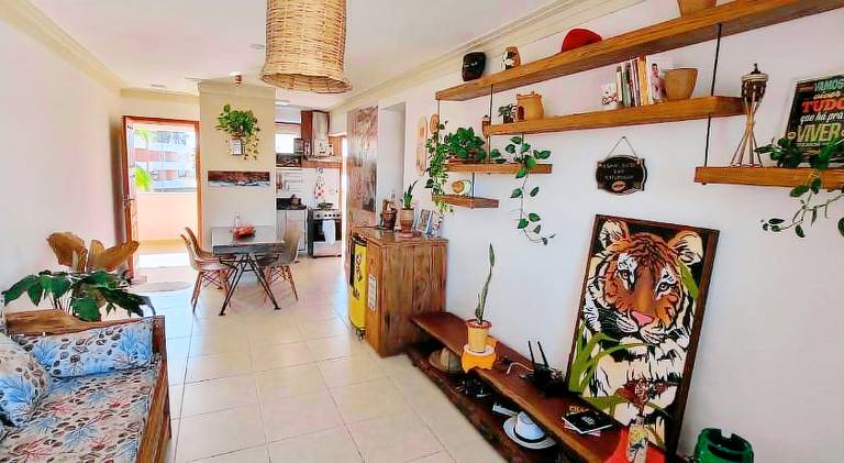 Apartment with pool — photo 4
