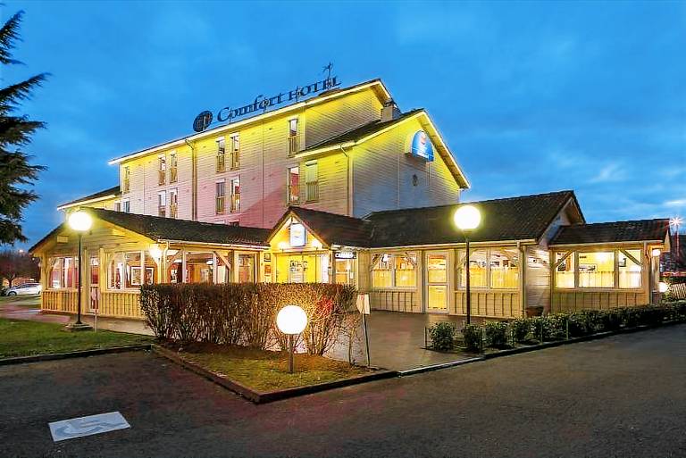Sky Hotel Goussainville Charles de Gaulle - ex Comfort Hotel in Goussainville