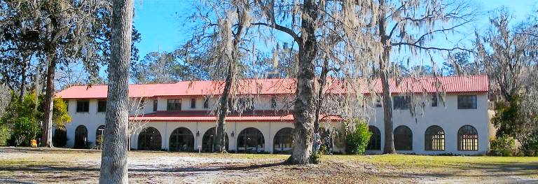 Pension  Crawfordville