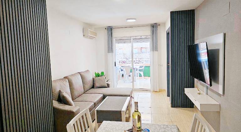 Pleasant rental apartment with pool | Next to the beach | Pets are welcome — photo 2