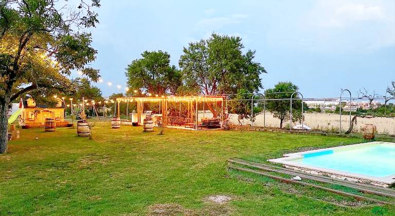Fully equipped villa with yard, barbeque & private pool | Suitable for remote work | Pets allowed in Huesca