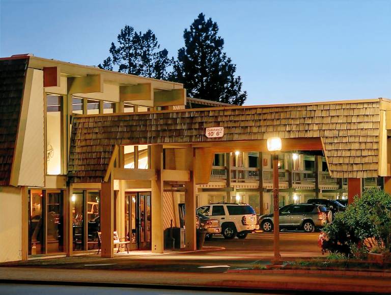 Waypoint Hotel in Bend, OR
