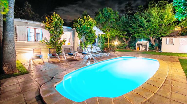 Family-oriented cottage with private pool, terrace & barbeque | Pets are welcome — photo 5