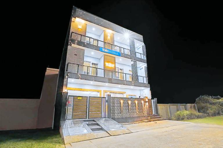 Fabhotel The Viraaj