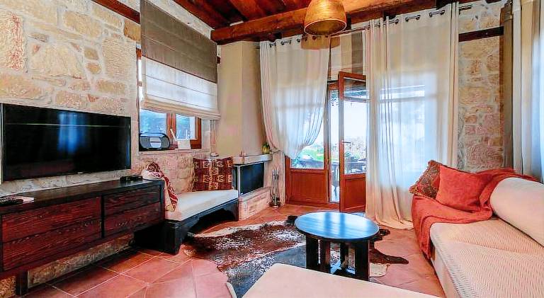 Nice villa with garden, pool & BBQ | Beach nearby | Pets allowed — photo 2