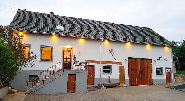 House with 4 rooms for 9 persons in Daun