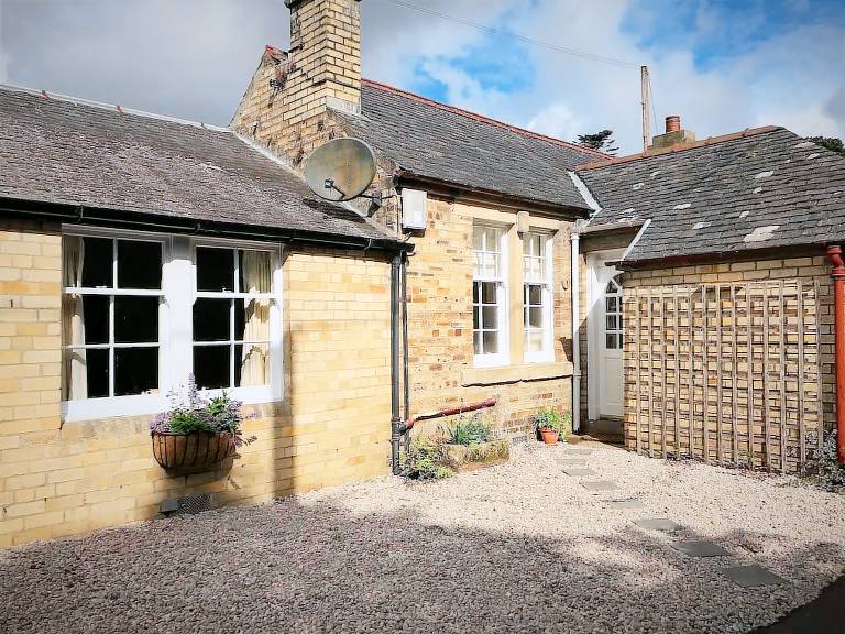 Cottage Kilmarnock