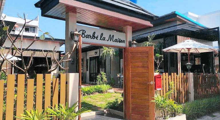Barbe La Maison in Hua Hin