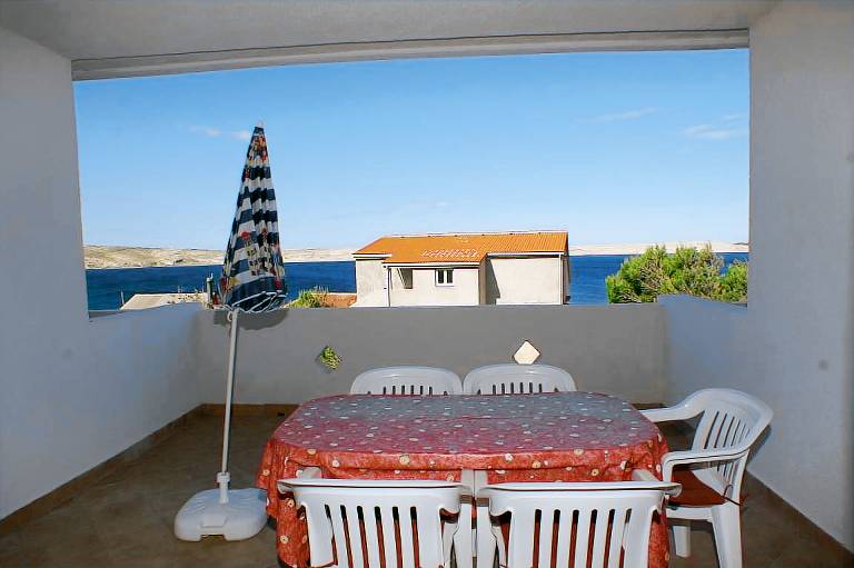 One bedroom apartment near beach Kustići, Pag (A-4087-c) — photo 2