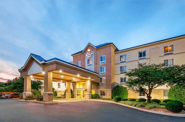 Best Western Plus Waynesboro Inn & Suites Conference Center — photo 2