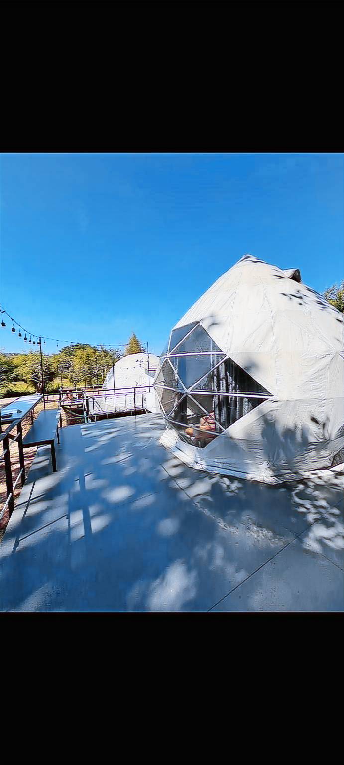Dome tent accommodation with Khao Kho view and private bathroom — photo 2
