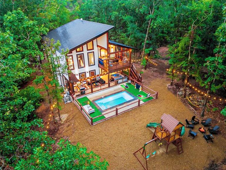 Cabin Broken Bow