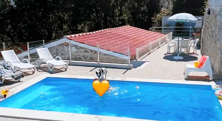 House with private pool, patio & barbeque — photo 5