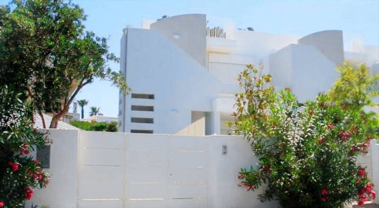 Villa with 2 rooms for 4 persons in Alezio