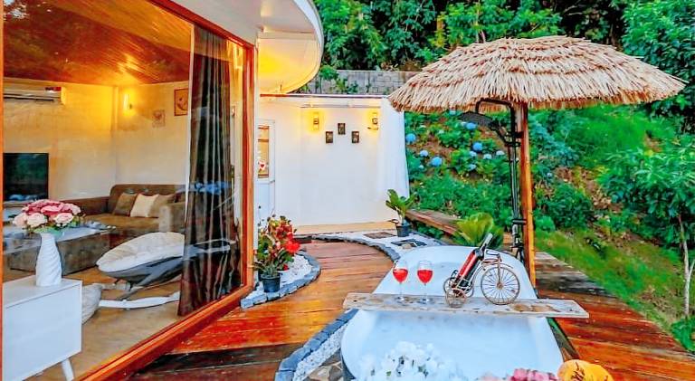 Villa with patio — photo 3