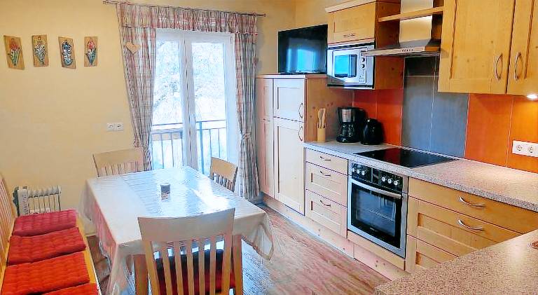 Apartment with barbecue, terrace & garden — photo 3