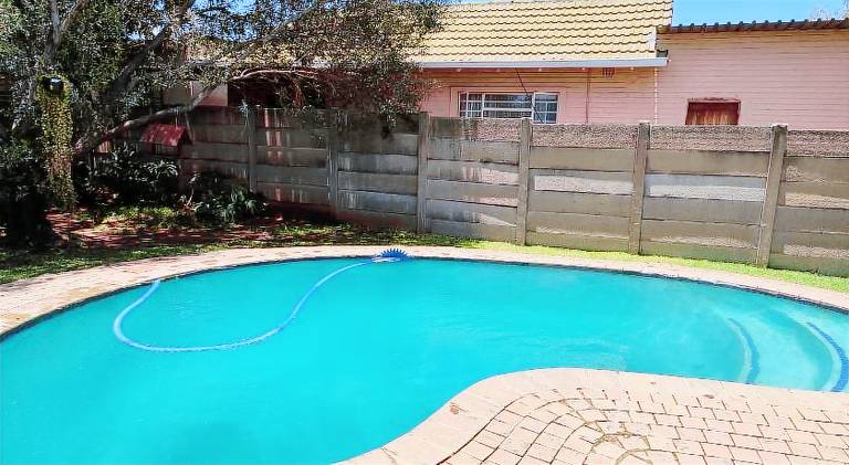 Apartment with 1 room for 2 persons in Pretoria