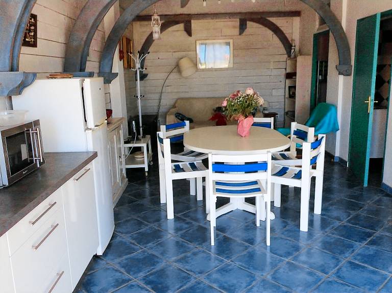 Family-friendly rental apartment with terrace, grill & yard | Sea view | Close to the beach | Pets are welcome — photo 4