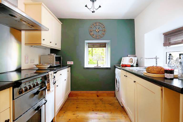 Fully equipped cottage with garden | Pets allowed — photo 3