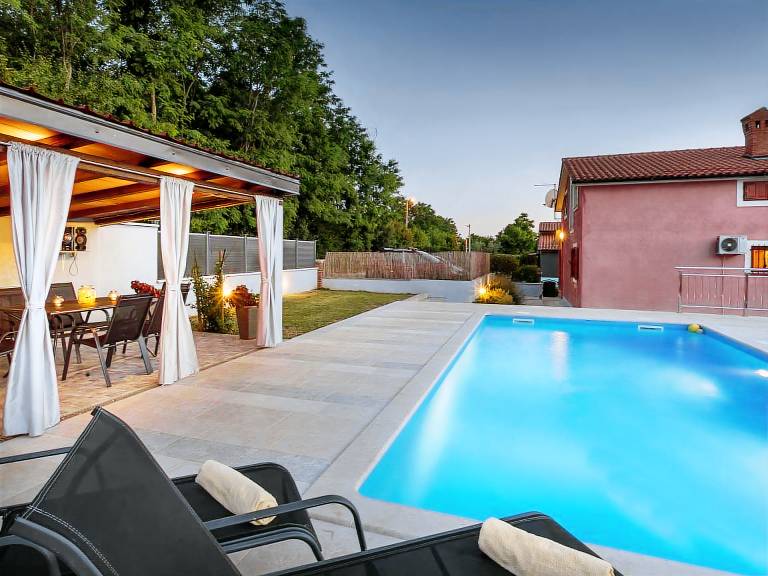 Ferienhaus in Cerion, Višnjan für max. 6 Personen Ferienhaus in Cerion, Višnjan für max. 6 Personen